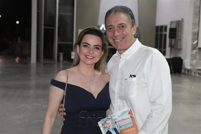 Daniela e Afrânio Barreira
