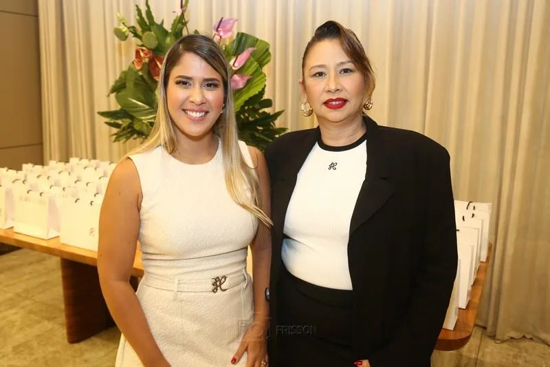 Amanda Costa e Thaís Pontes