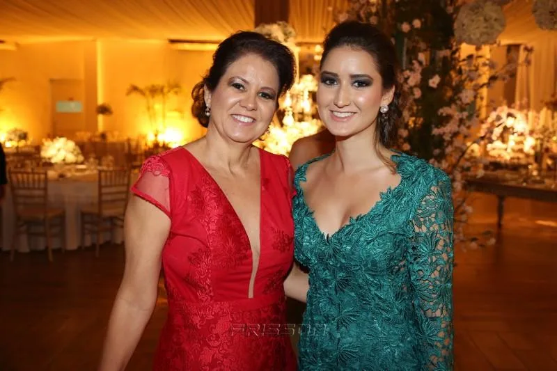 Ana Cláudia Teles e Marina Moura