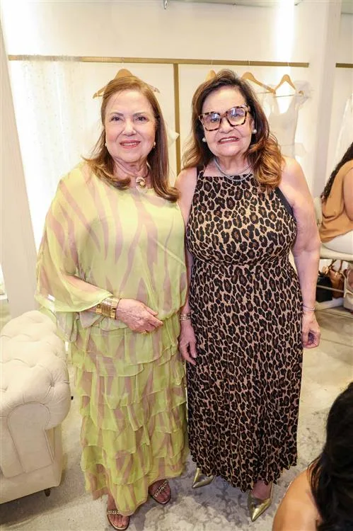 Germana Viana e Arolisa Guimarães