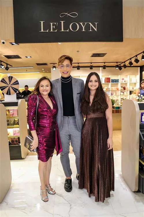 Eloina Maciel, Edgel Joseph e Yasmim Maciel