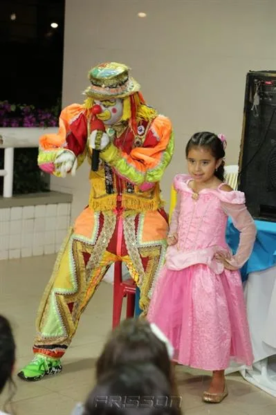 Animação Palhaço Estouro
