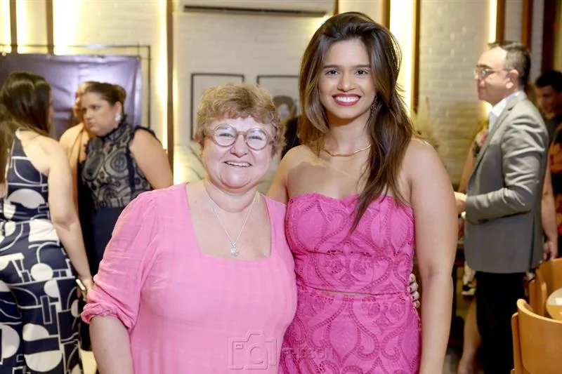 Amelia Rocha e Juliana Martins
