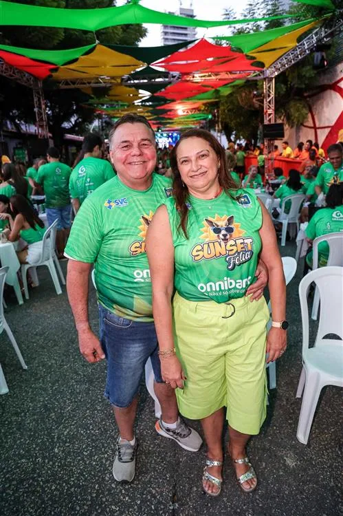 Arnaldo Junior e Adriana Lima