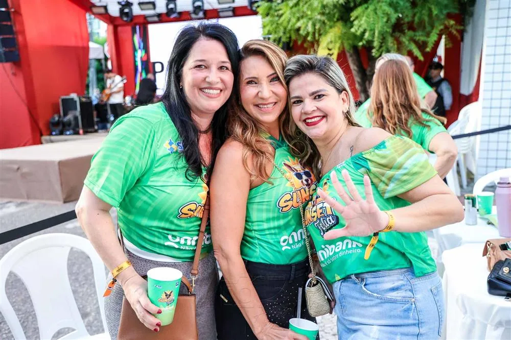 Deborah Aguiar, Georgia Vasconcelos e Camila Athayde