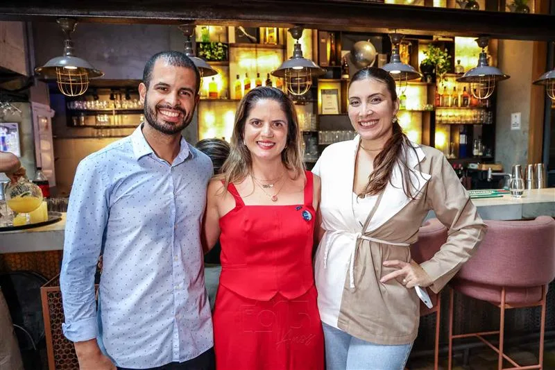 Daniel Peixoto, Máyra Thé e Erika Diógenes