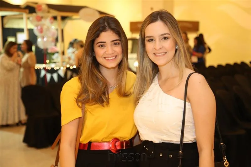 Aline Guimarães e Emília Mendonça