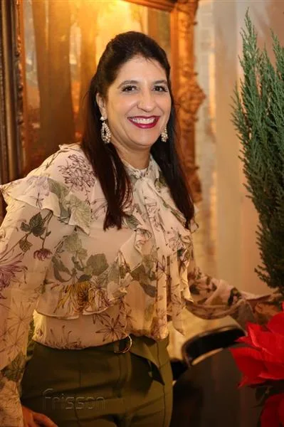 Elisa Oliveira