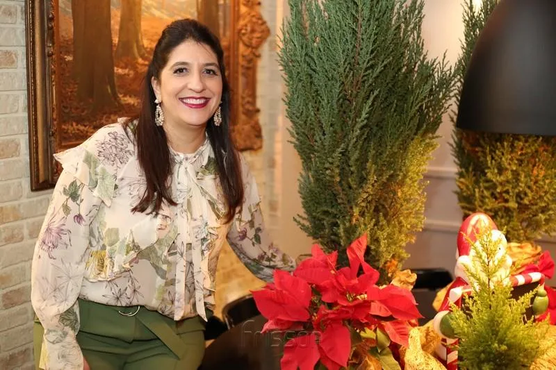 Elisa Oliveira