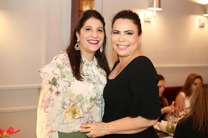 Elisa Oliveira e Andréa Rios