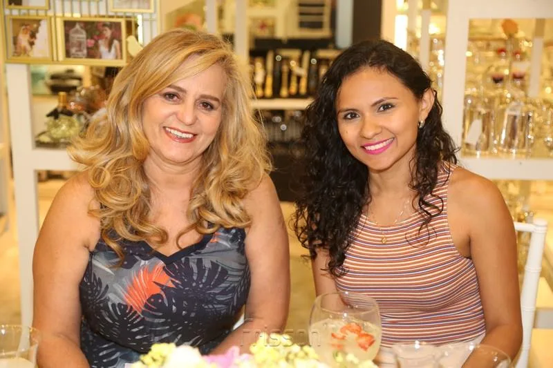 Denise e Shenna Timbó