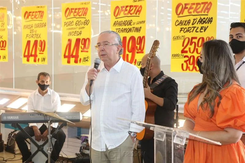 Antônio José Mello
