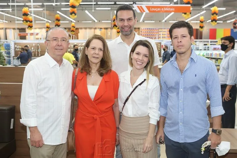 Antônio José, Flávia Mello, Márcio Camanary, Cláudia e Júnior Mello