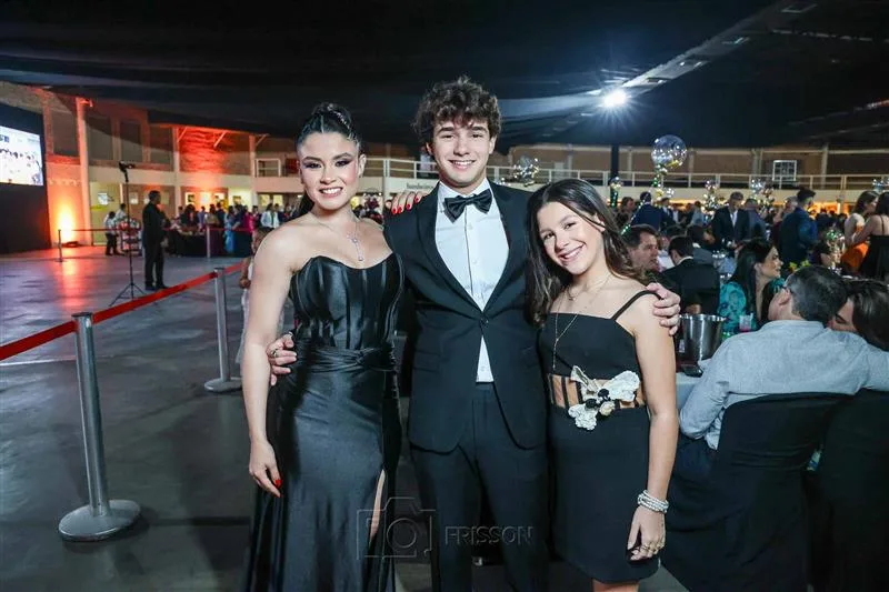 Ana Clara Tavares, Vitor Filho e Maria Eduarda Silva
