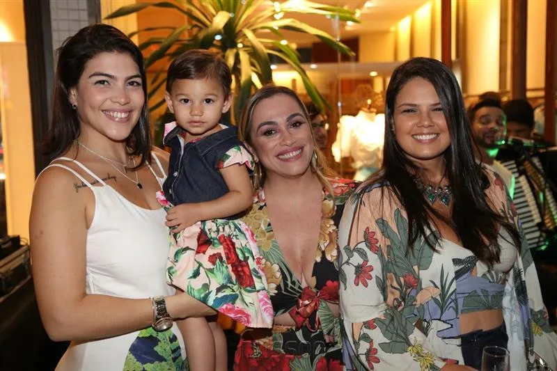 Jéssica Lemos, Laura Façanha, Luciana Uchoa e Ana Cristina Carneiro