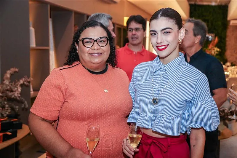 Adriana Monteiro e Mirella Nóbrega
