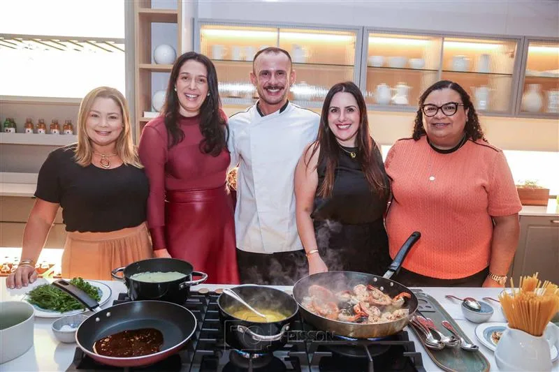 Evelynne Pontes, Fernanda Nabuco, Júnior Andrade, Graziela Veloso, Adriana Monteiro