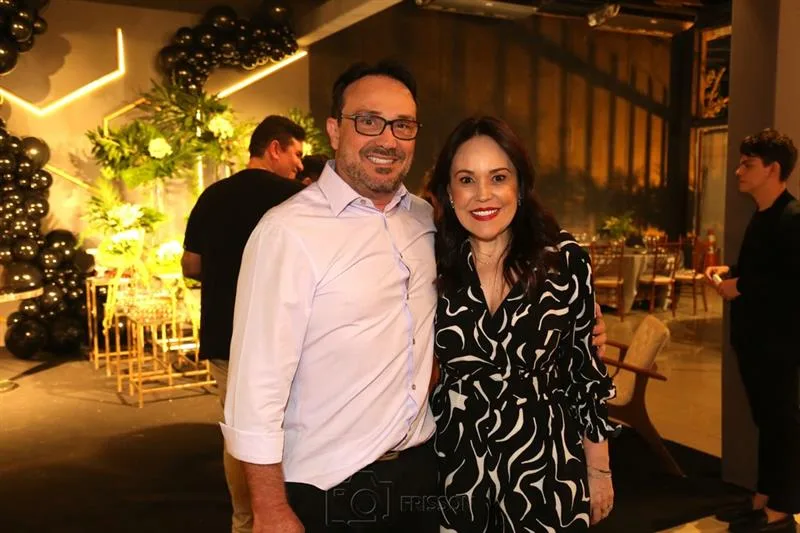 André Ramos e Denise Dias