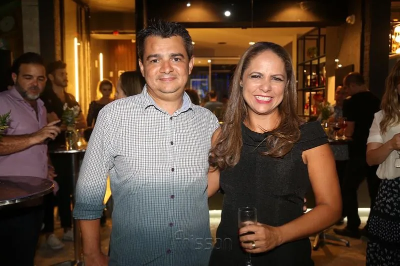 Daniel Pontes e Elaine Alves