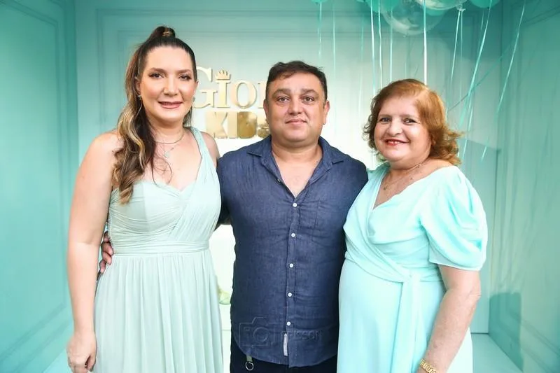 Bruna e Mairton Meireles e Maria Amélia