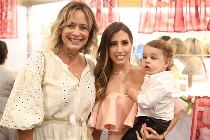 Andrea Fialho, Tayra e Álvaro Romcy