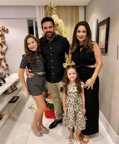 Família Anelise e Clóvis Holanda