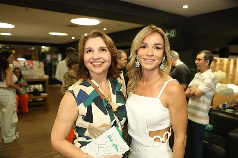Debora Chaves e Karine Aragão