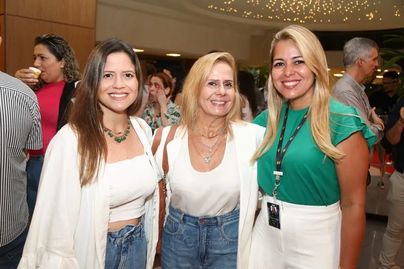 Beda e Jeane César e Laura Dantas