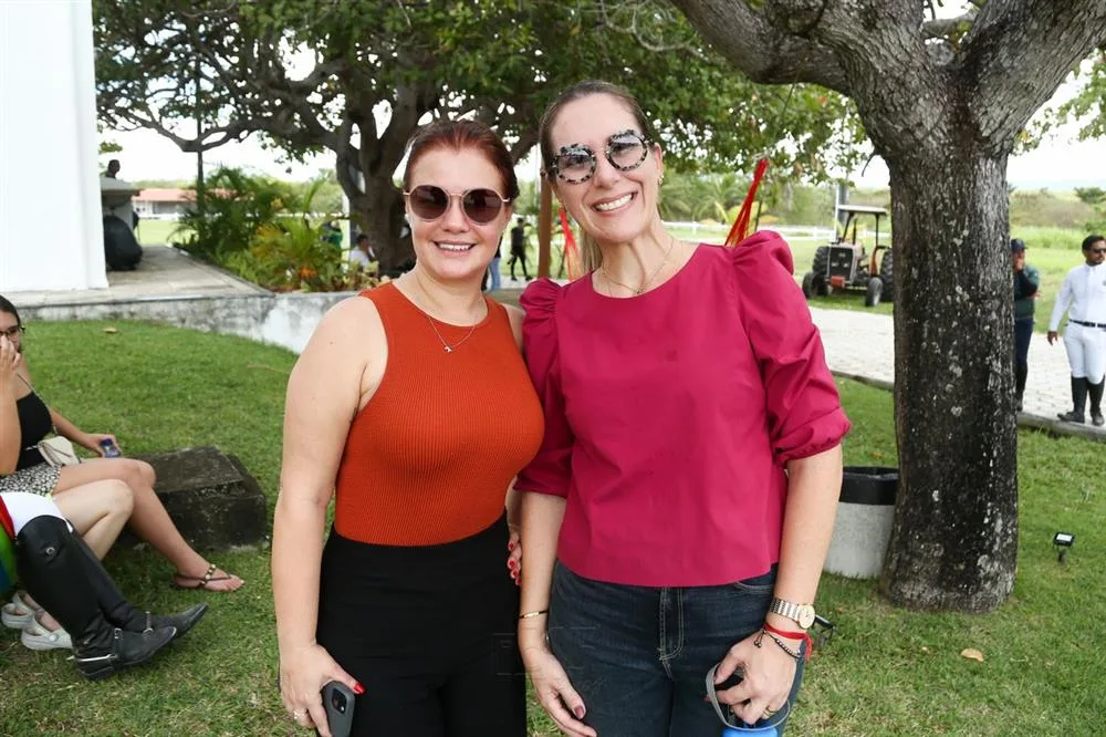 Andrezza Castro e Ana Stela Feitosa