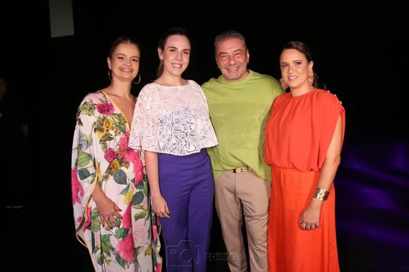 Ivana Guerra, Jade Romero, Claudio Silveira e Camila Lima