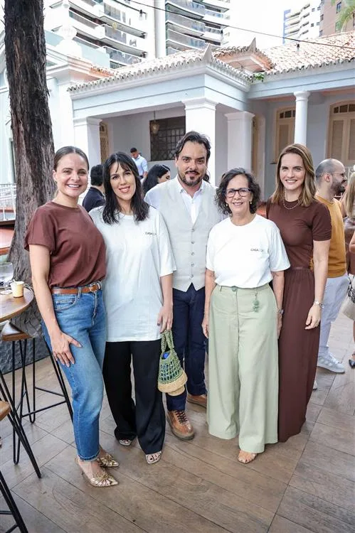 Ana Virginia Furlani, Carolina Figueiredo, Diego Costa, Neuma Figueiredo e Carla Matos