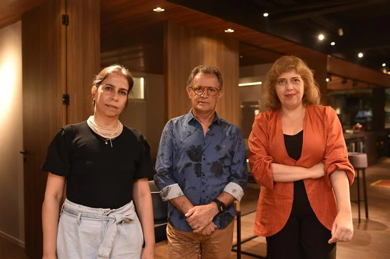 Aline Almeida, João Almeida e Micheline Brito