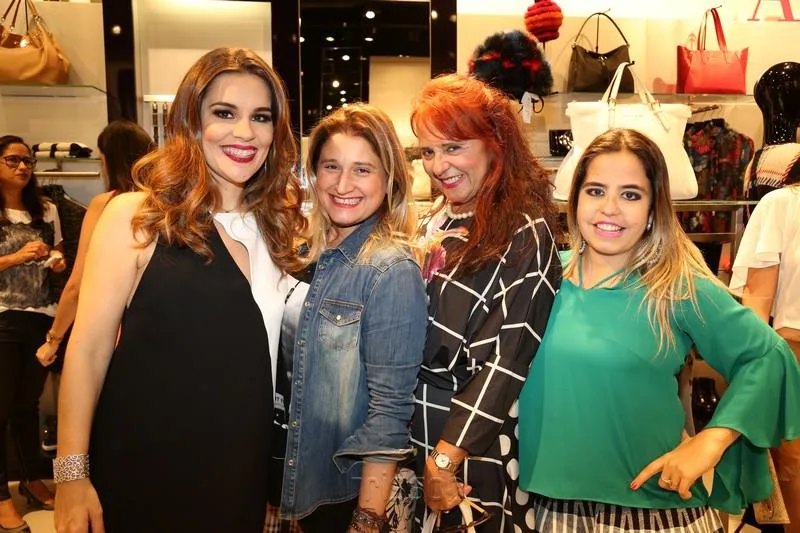 Ana Paula Domene, Karina Bezerra, Fátima e Camila Duarte