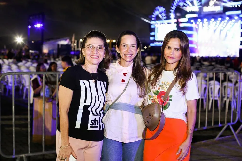 Cláudia Bezerra, Juliana Sá e Andréa Parahyba