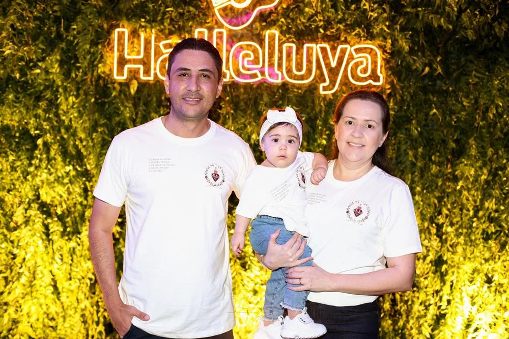 Elano Daniel, Maria Helena e Larissa Pereira