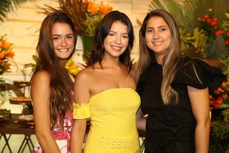 Marjorie Gurgel, Isabella e Isabella Serpa
