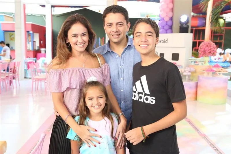 Bia, Beatrice, Wiliam e Matheus Bezerra