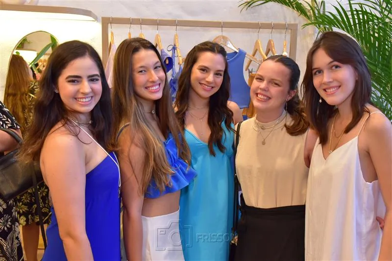 Glória de Azevedo, Livia Fornajeiro, Larissa Farias, Manuela Colin, Izabele Rembolt