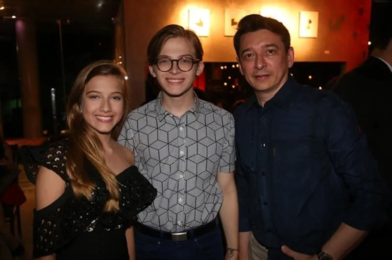 Analiz, Thiago e Racine Mourão
