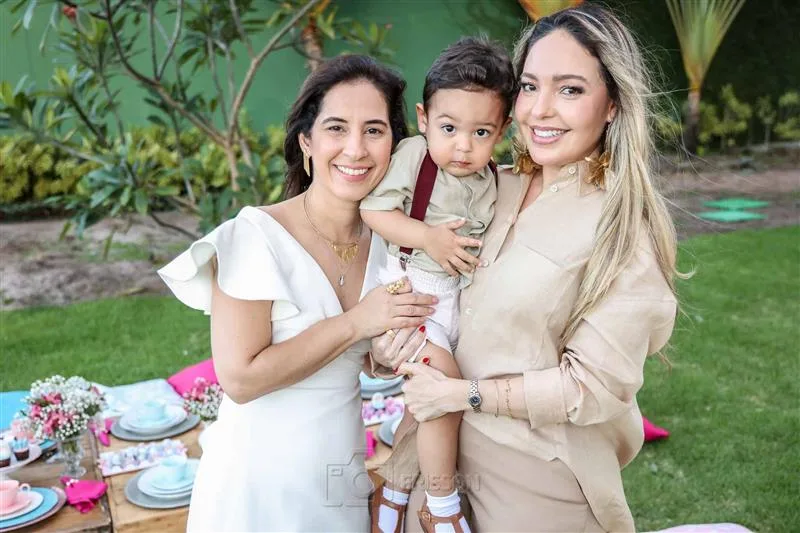 Caroline Ximenes, Pedro Jacks e Marilia Viana