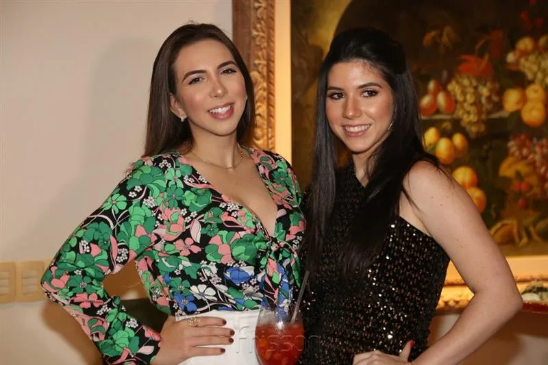 Andressa Kelly e Maria Eduarda Sales