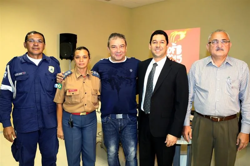 Ricardo Jorge, Diana Veras, Cláudio Silveira, Fernando Menezes e Harley Alencar