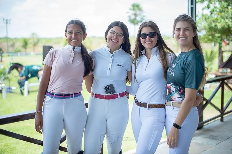 Ana Luiza, Maria Valentina Cabral, Liz Bayde e Victória Erel