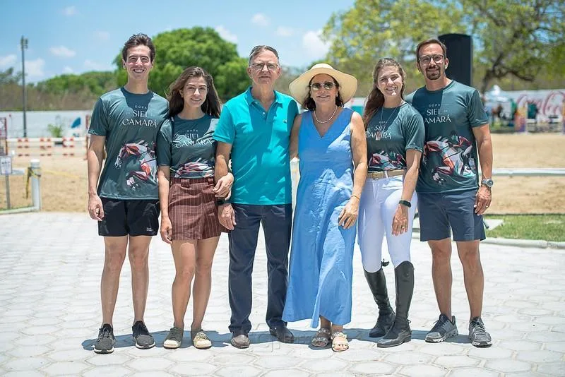 Bernardo Hartmann, Sarah, Haim, Sophia, Victória Erel e Victor Ventorini