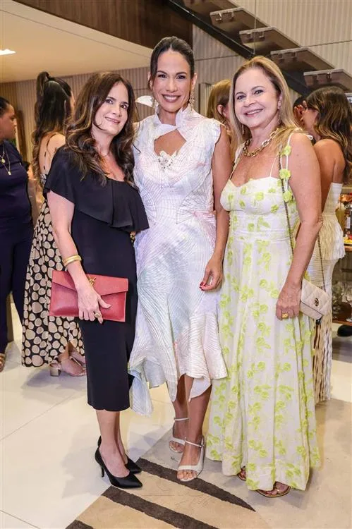 Adriana Bezerra, Ana Virginia Martins e Vera Passos