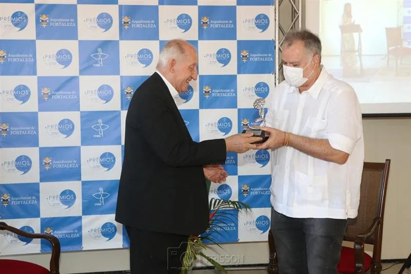 Dom José Aparecido Tosi Marques e Wolney Oliveira