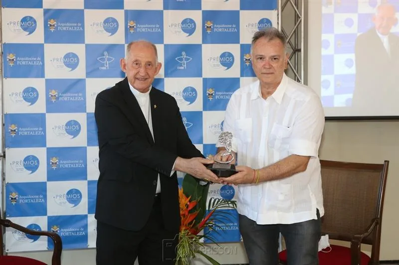 Dom José Aparecido Tosi Marques e Wolney Oliveira