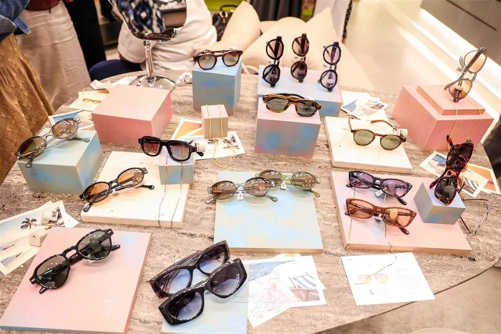 Coleção Brezza da Collection Eyewear