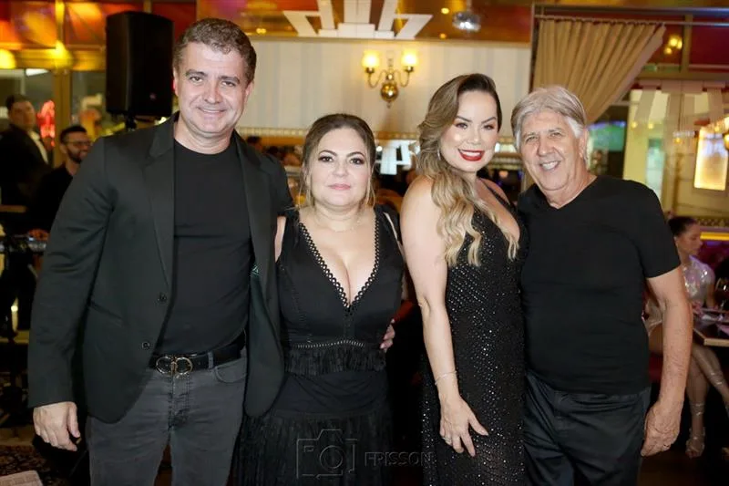 Andre Luis, Tatiana Oliva, Lea Lopes e Ângelo Oliva