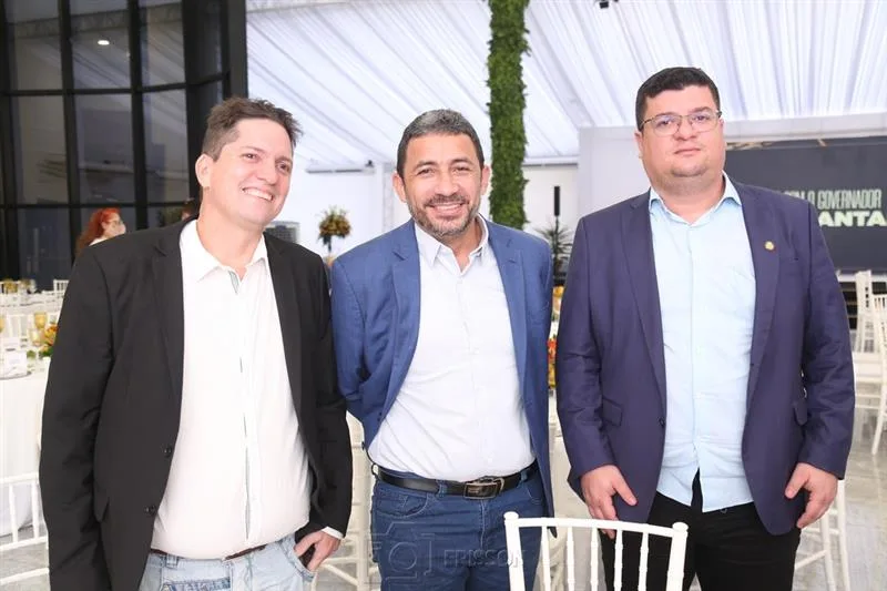 Aécio Holanda, Emanuel Acrísio e Bruno Mesquita